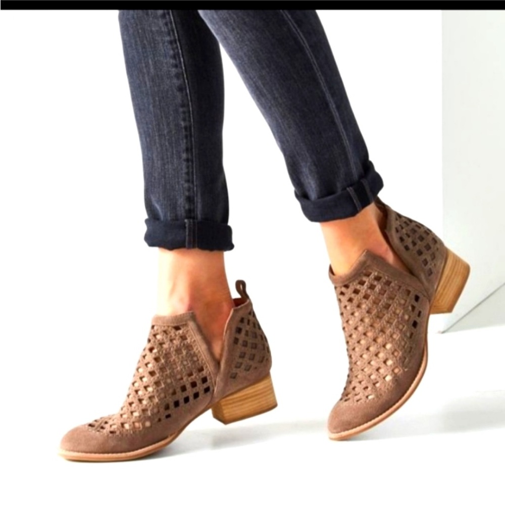 Jeffrey Campbell cut out  Ankle Booties